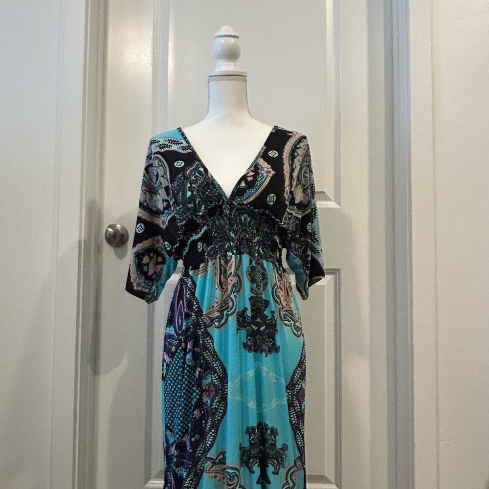 Elegant Paisley Print Maxi Dress